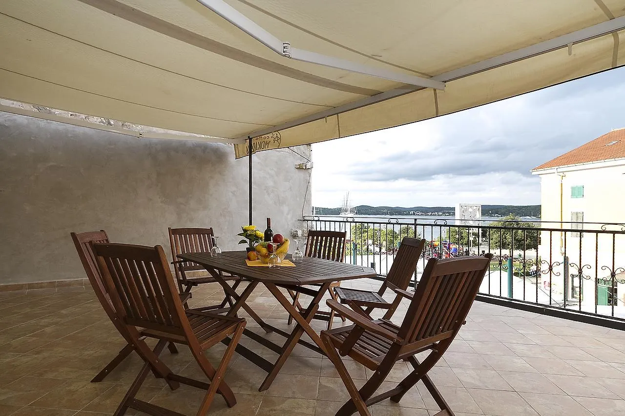 Apartment Nino Rovinj